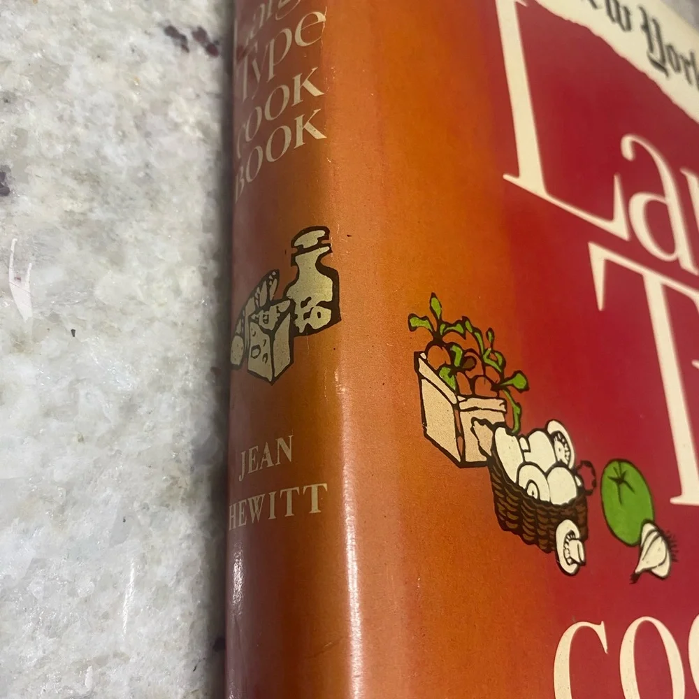 New York Times Large Type‎ Cookbook Jean Hewitt Hardcover 1968 Golden Press